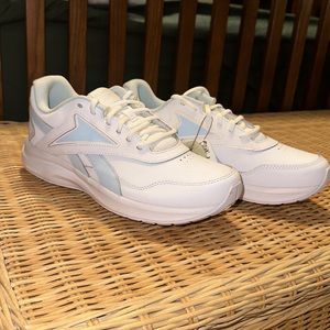 Women’s Reebok Shoes size US 8